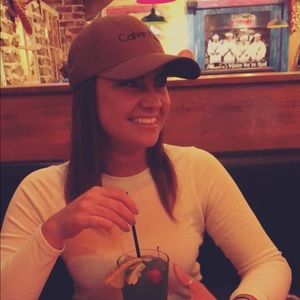 Meet your Posher, Casey